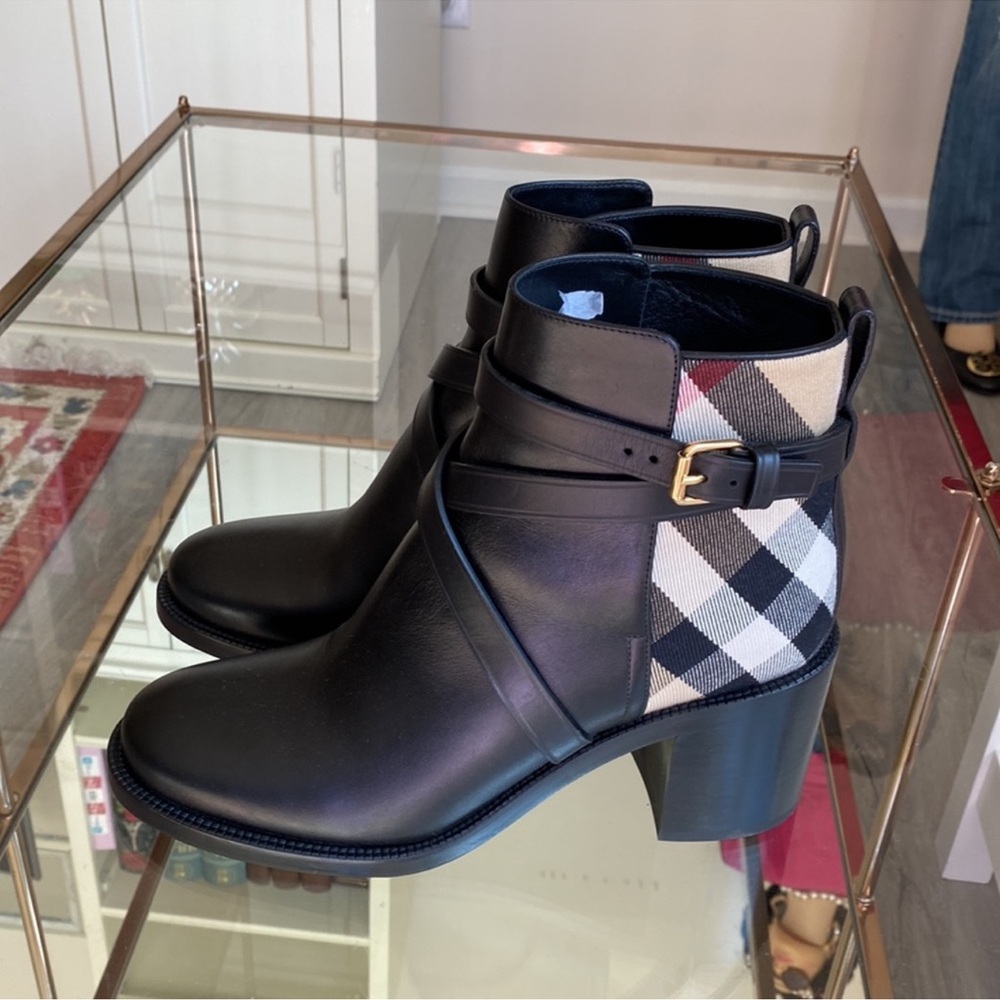 Authentic Burberry Ankle Boots - Picture 12 of 15